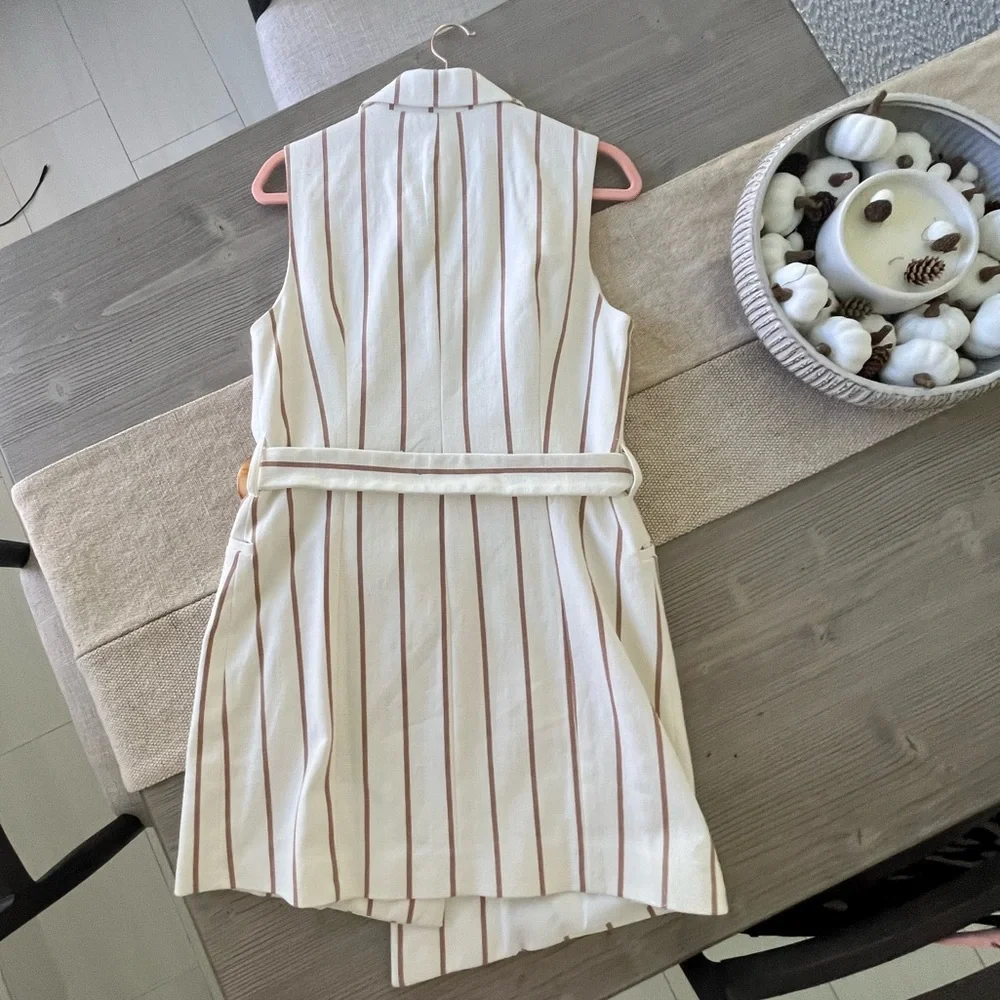 NWOT- Topshop- Belt Stripe Sleeveless Blazer- Size US 10 - Picture 5 of 10